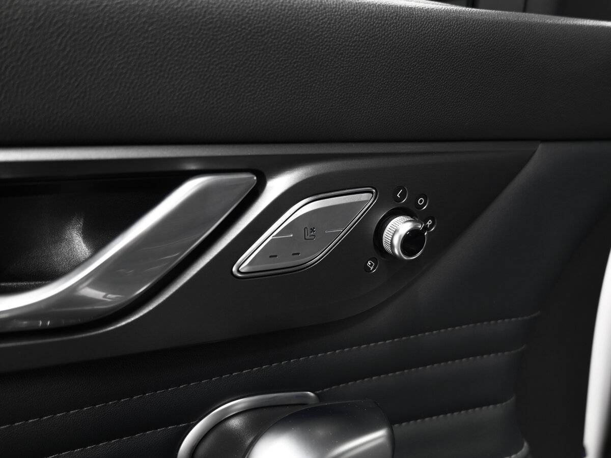 Changan CS95, 2023 Фото №26