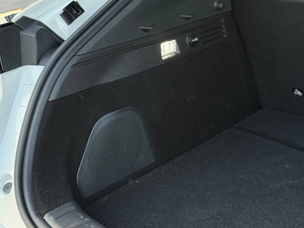 Changan UNI-T, 2023 Фото №21