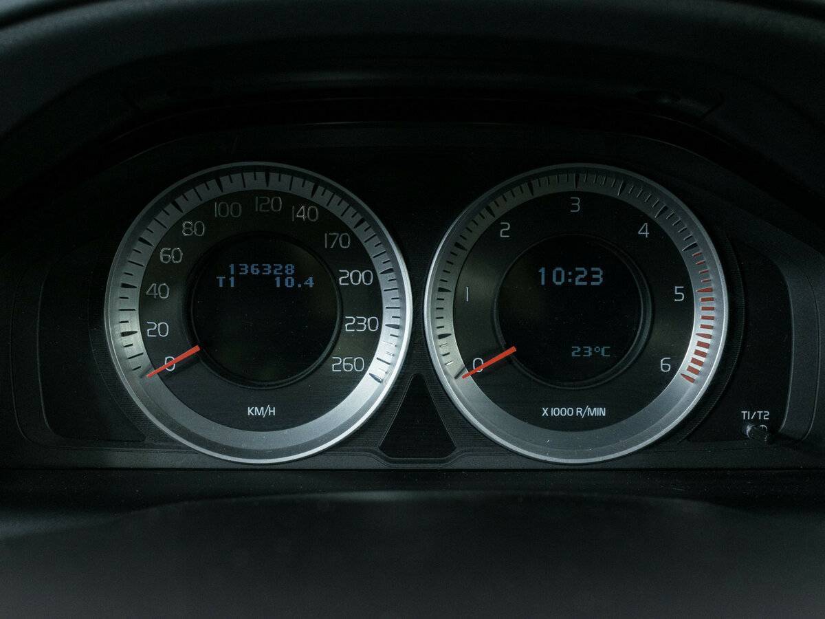 Volvo XC60, 2011 Фото №14