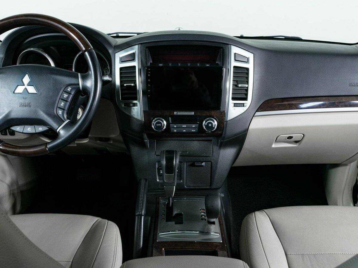 Mitsubishi Pajero, 2019 Фото №11