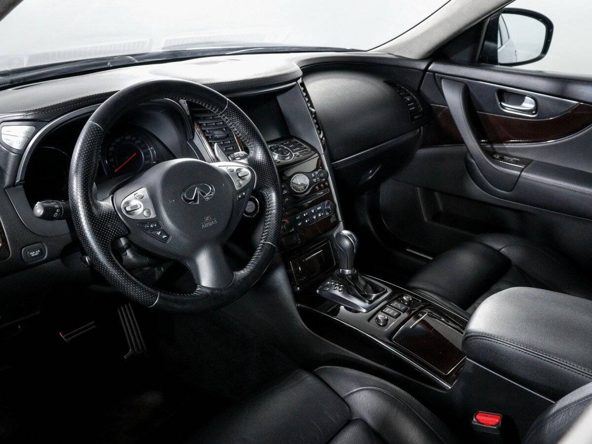 Infiniti FX37, 2010 Фото №11