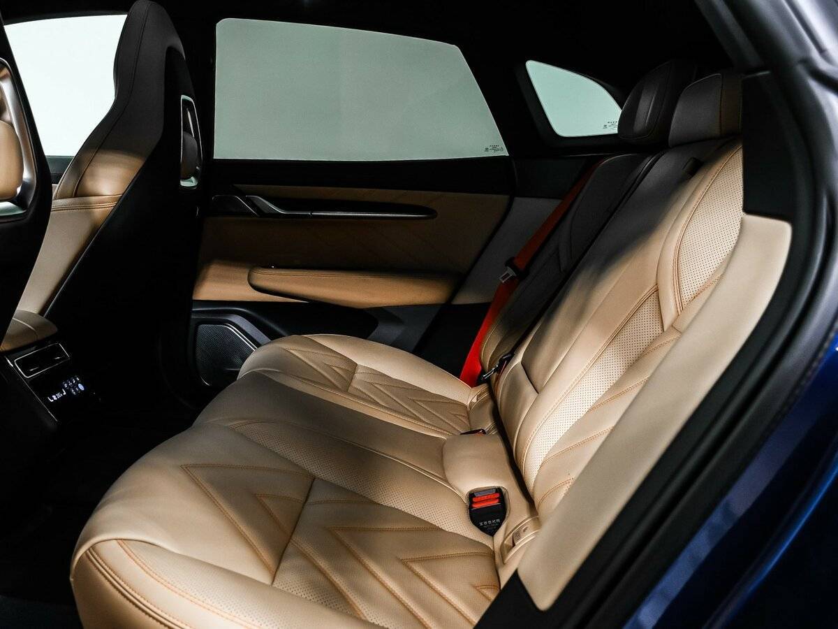 Zeekr 001 100 kWh, 2023 Фото №13