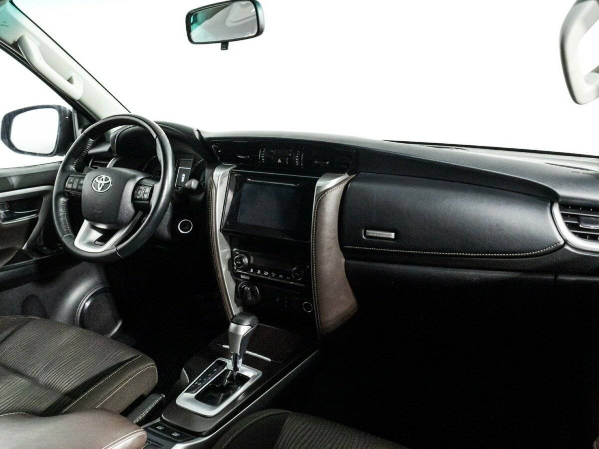 Toyota Fortuner, 2017 Фото №7