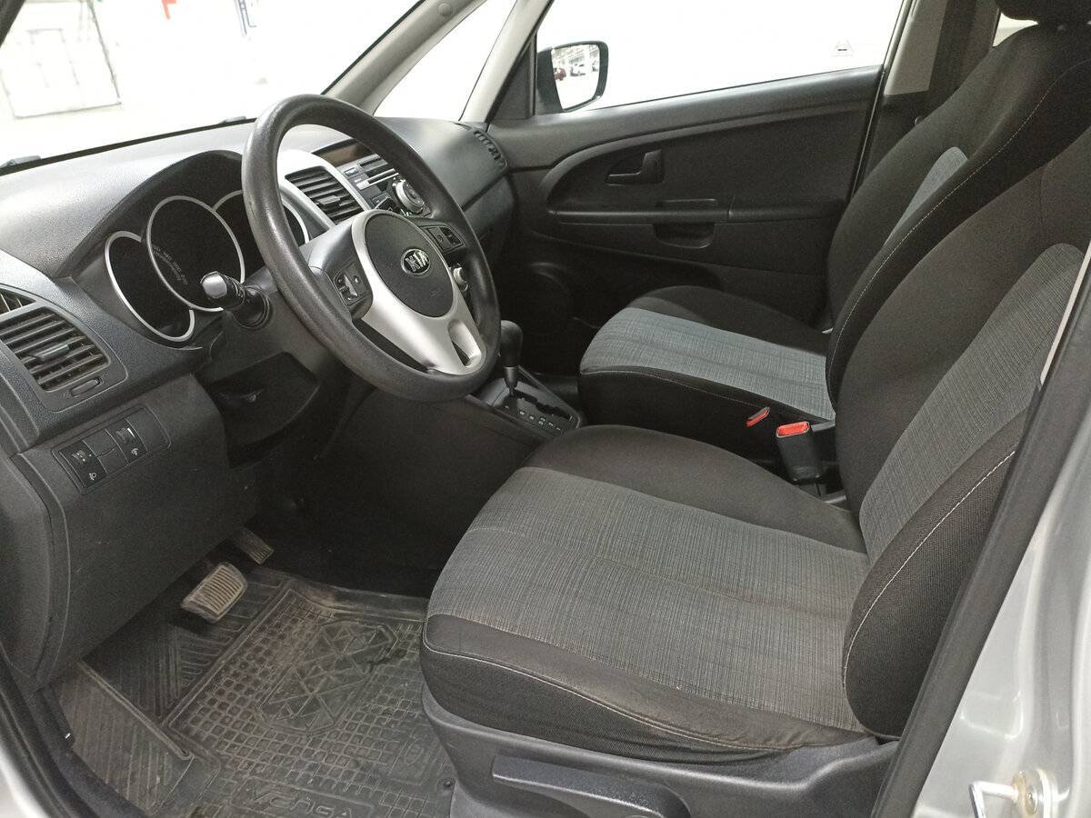 Kia Venga, 2013 Фото №16