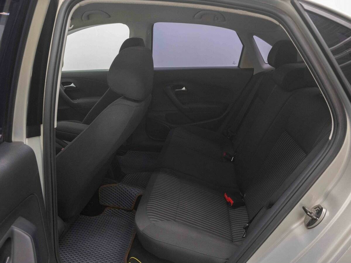 Volkswagen Polo, 2011 Фото №9