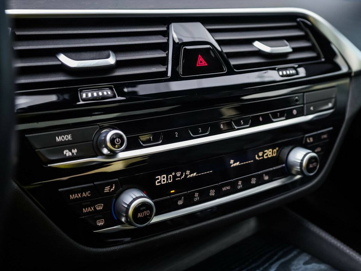 BMW 5 серии 520d xDrive, 2021 Фото №22