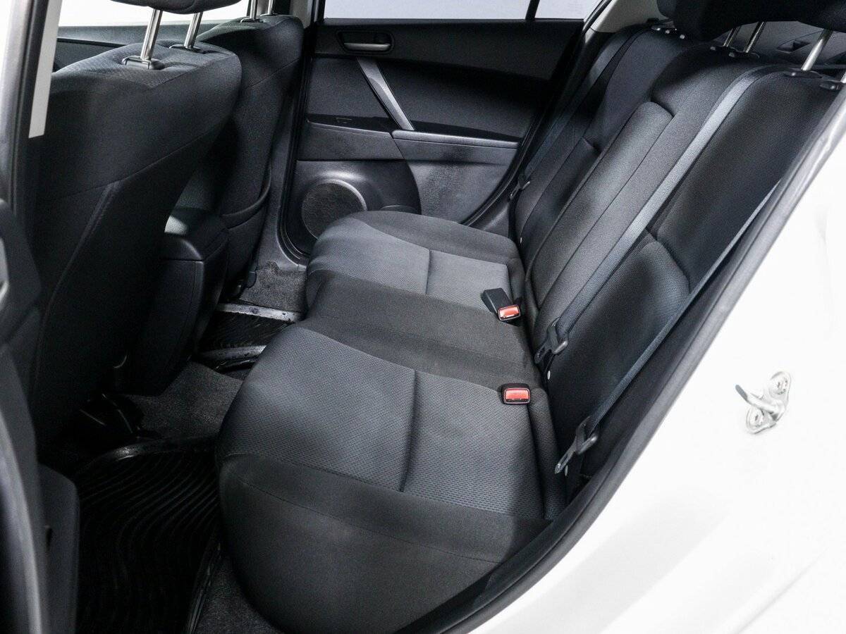 Mazda 3, 2011 Фото №10