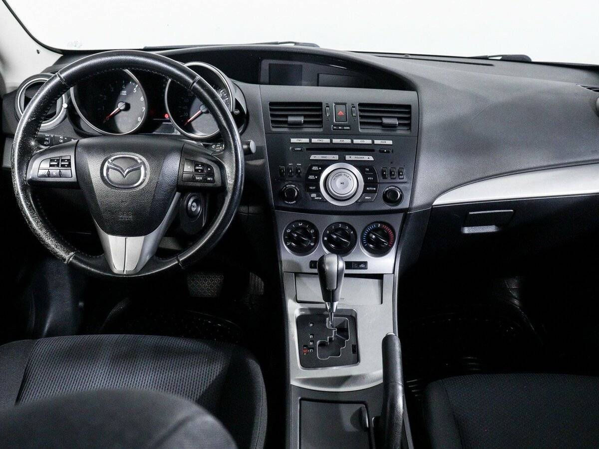 Mazda 3, 2011 Фото №12
