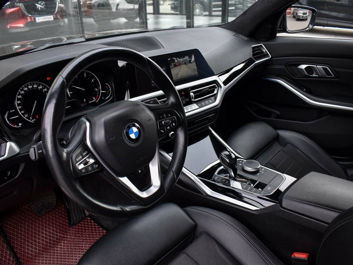 BMW 3 серии 318d, 2020 Фото №9