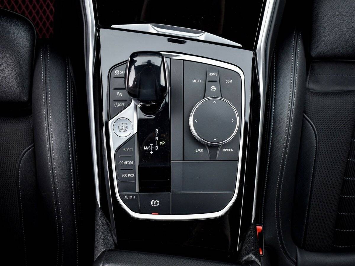 BMW 3 серии 318d, 2020 Фото №10