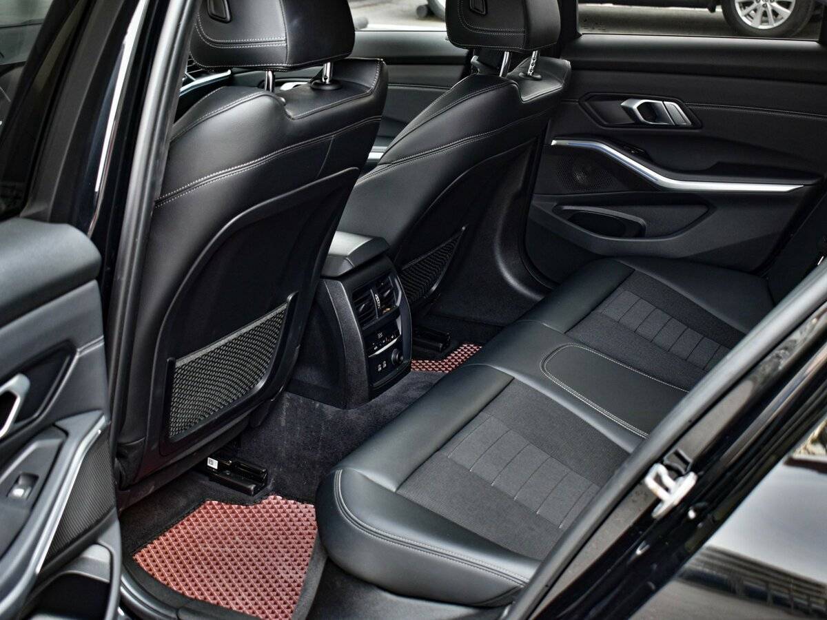 BMW 3 серии 318d, 2020 Фото №13