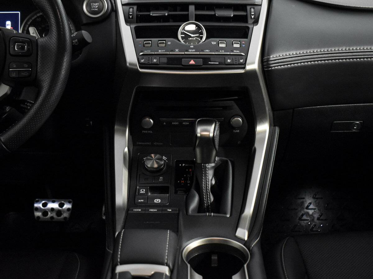 Lexus NX 300, 2021 Фото №16