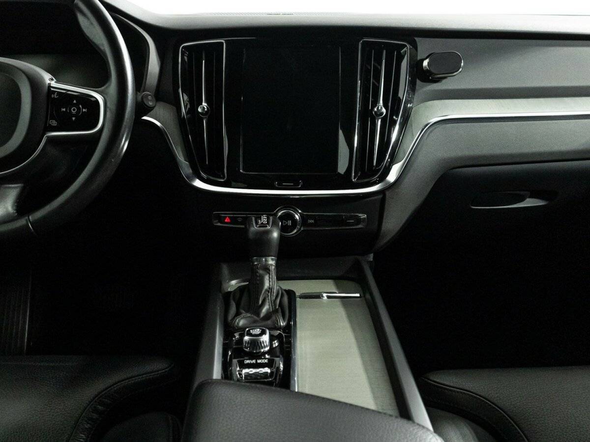 Volvo V60 Cross Country, 2019 Фото №14