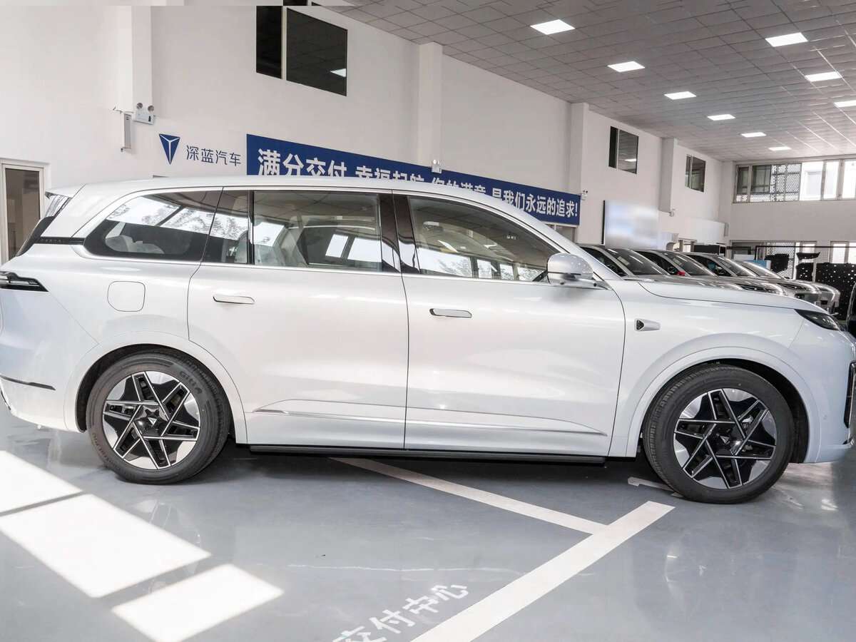 Changan Deepal S09, 2025 - 50 км. | Фото №8