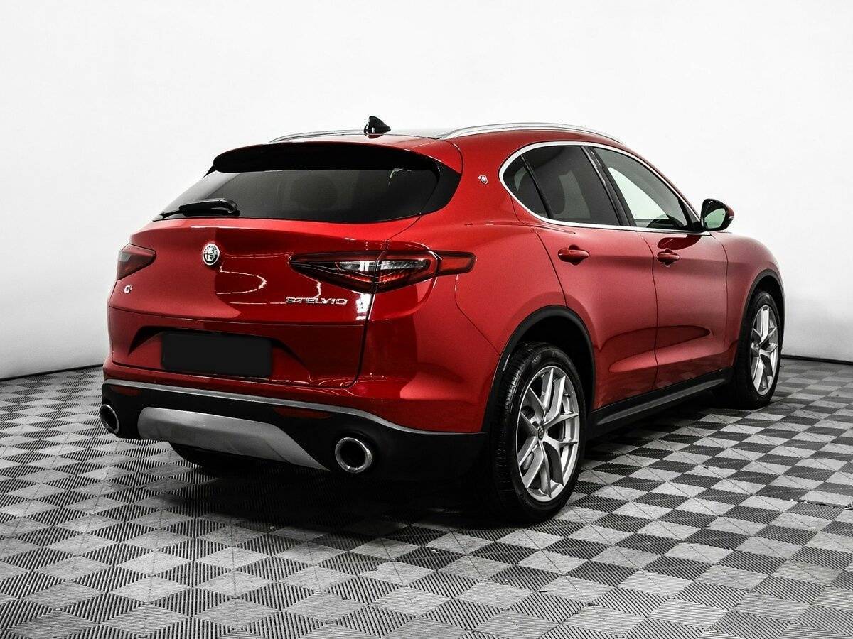 Alfa Romeo Stelvio, 2017 Фото №5