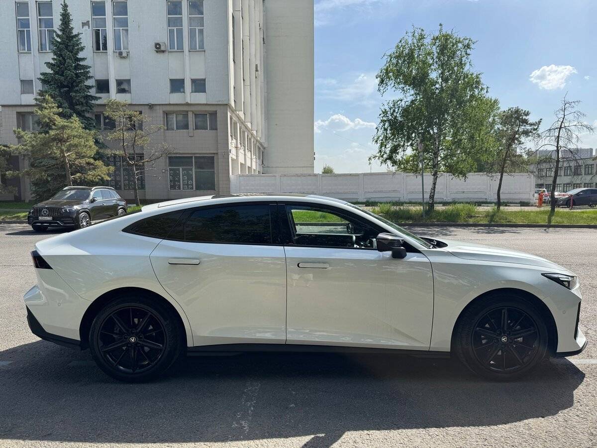 Changan UNI-V, 2024 Фото №4