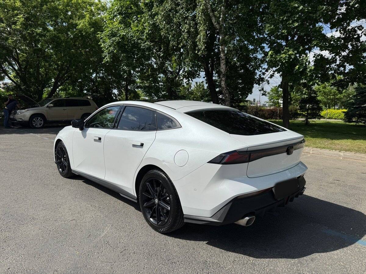 Changan UNI-V, 2024 Фото №7