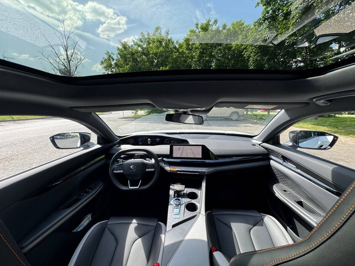 Changan UNI-V, 2024 Фото №10