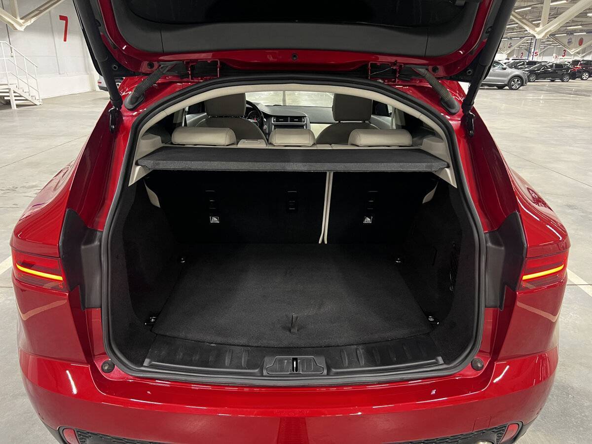 Jaguar E-Pace, 2018 Фото №10
