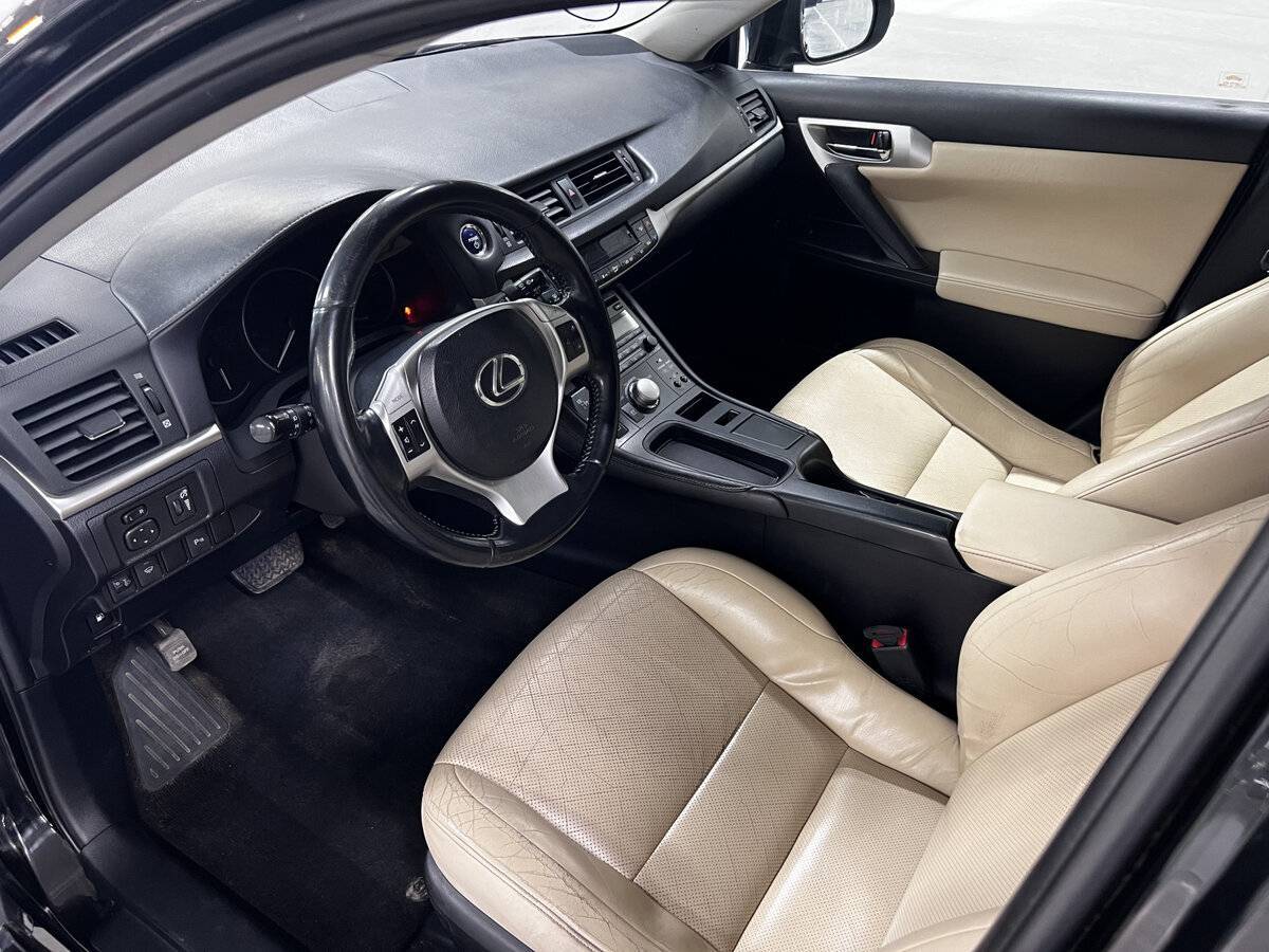 Lexus CT 200h, 2011 Фото №16
