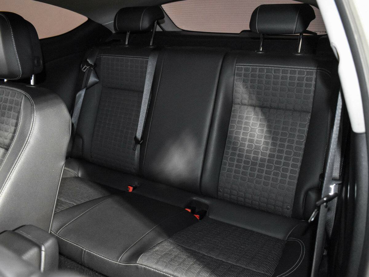 Opel Astra GTC, 2012 Фото №11