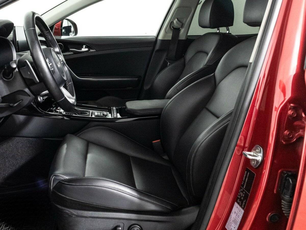 Kia Stinger, 2022 Фото №16