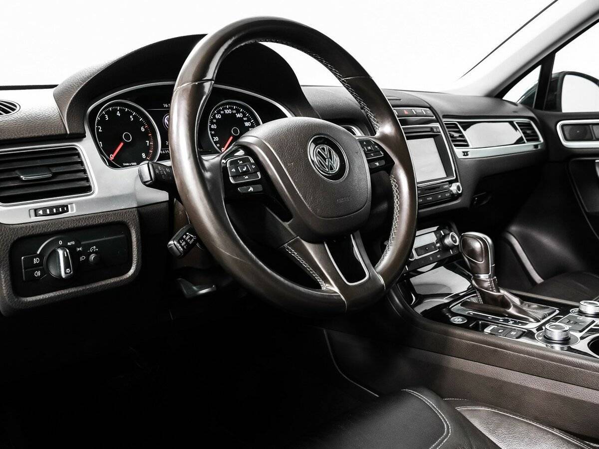 Volkswagen Touareg, 2015 Фото №12