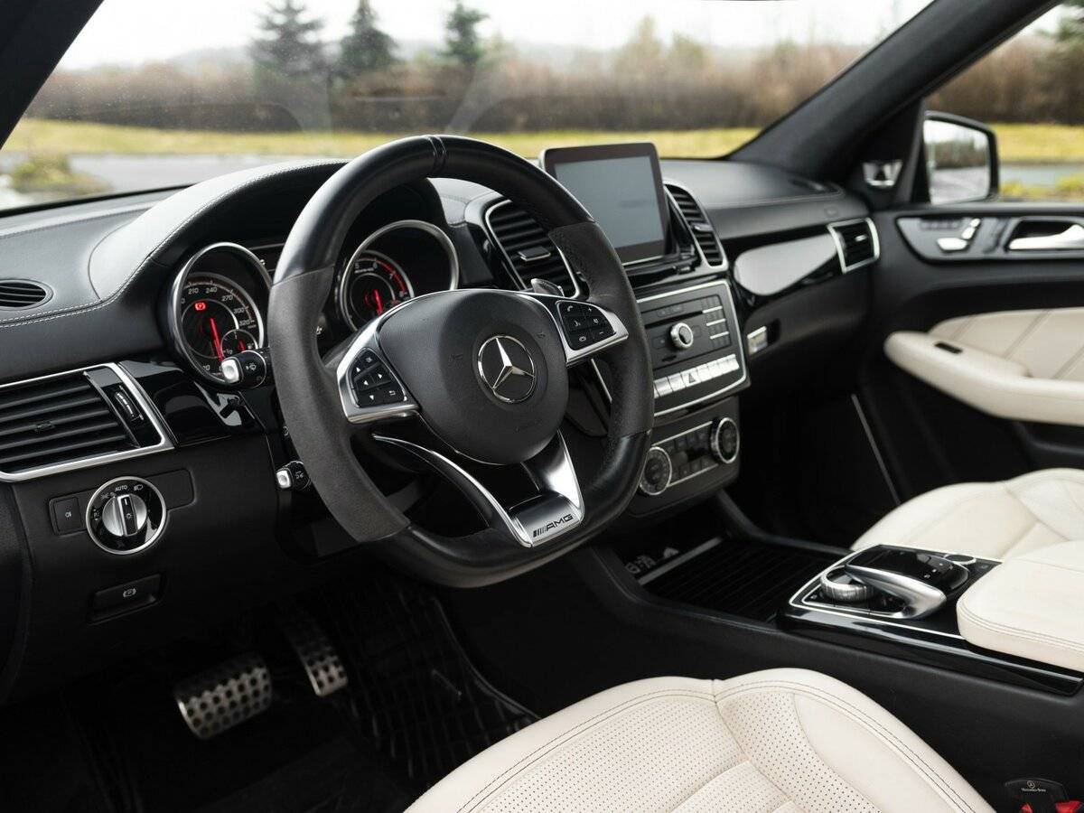 Mercedes-Benz GLE AMG 63 AMG S, 2016 Фото №17