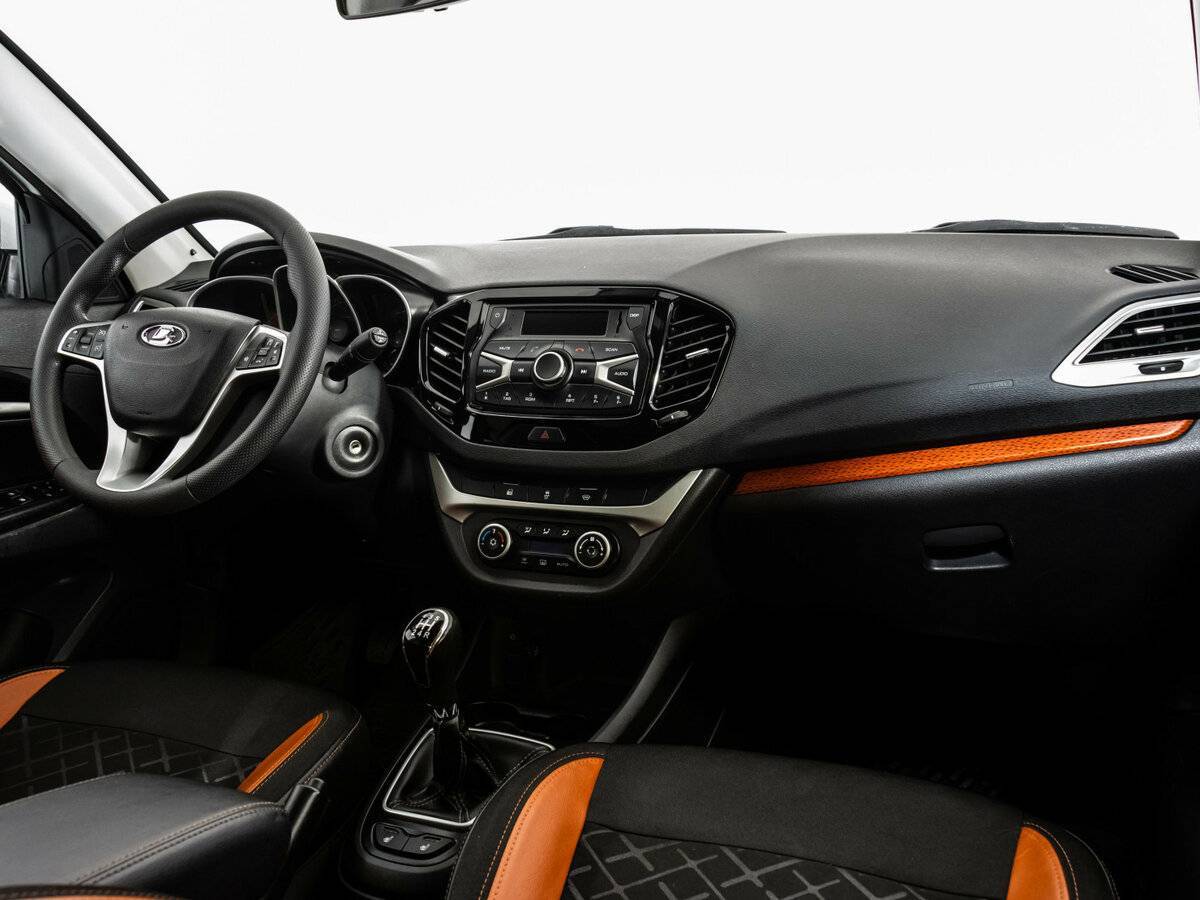 Lada (ВАЗ) Vesta Cross, 2018 - 72 753 км. | Фото №7