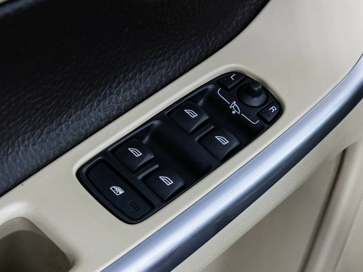 Volvo XC60, 2011 Фото №15