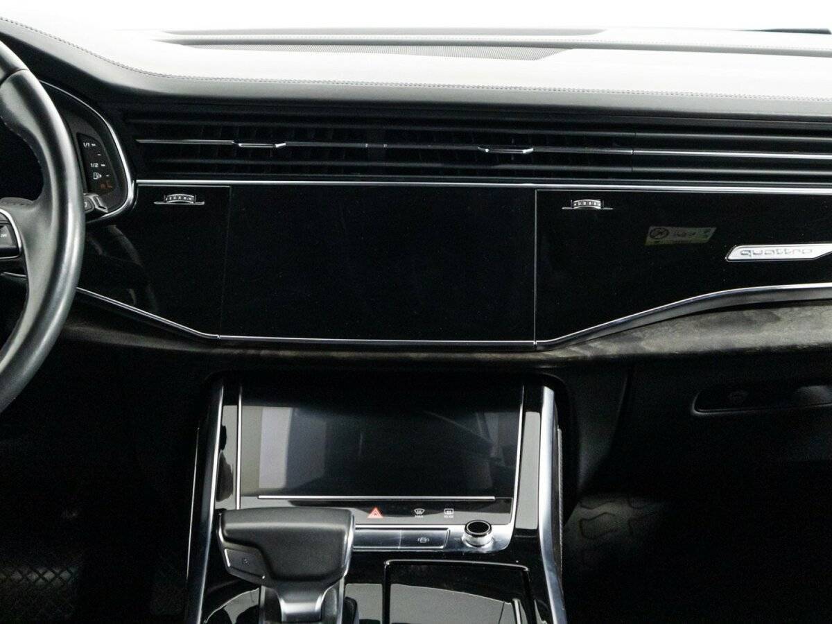 Audi Q8 55 TFSI, 2018 Фото №14