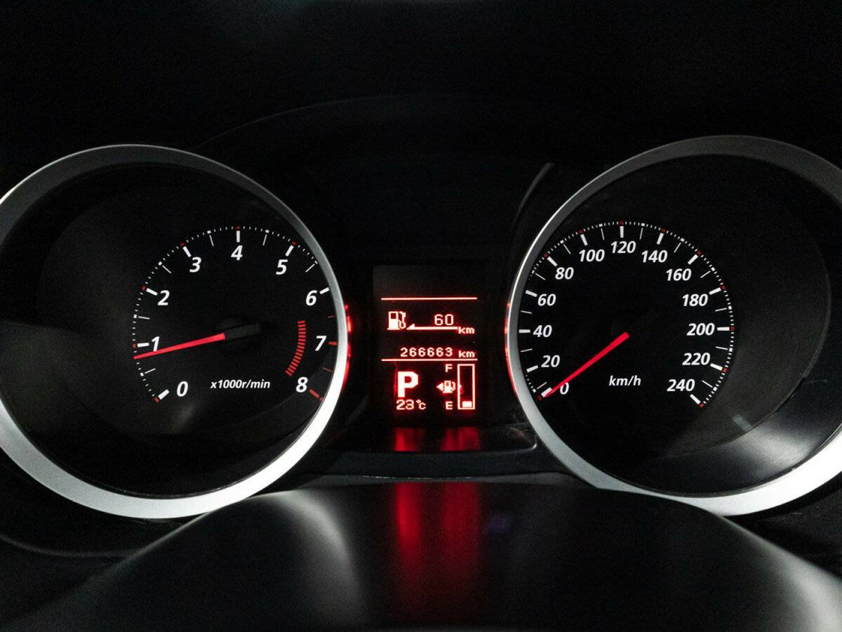 Mitsubishi Lancer, 2010 Фото №12