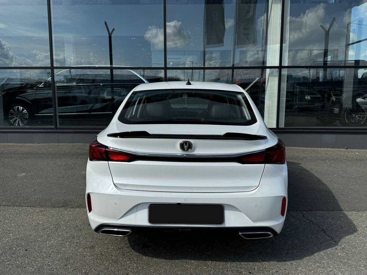 Changan Eado Plus, 2023 Фото №5