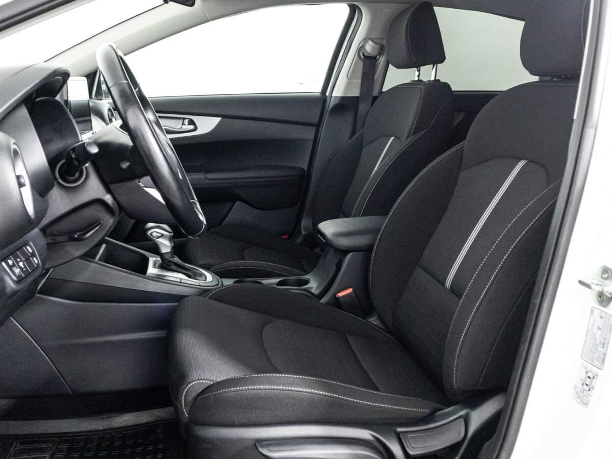 Kia Cerato, 2021 Фото №17