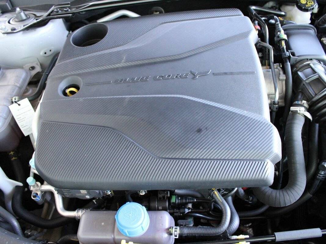 Changan UNI-V, 2023 Фото №11