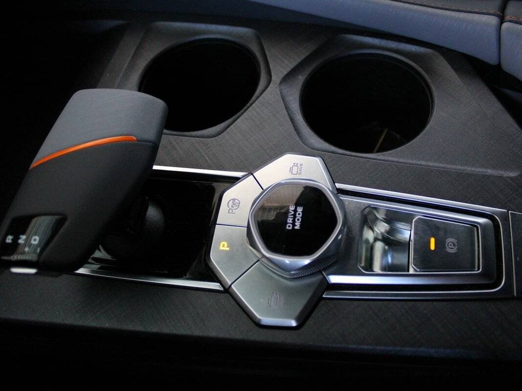 Changan UNI-V, 2023 Фото №19