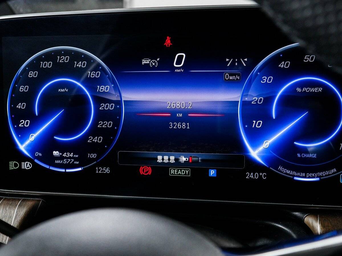 Mercedes-Benz EQE 350, 2022 Фото №11