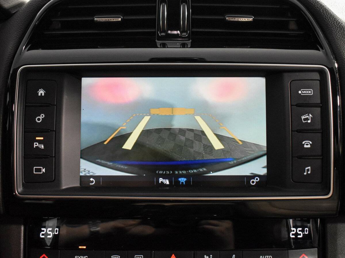 Jaguar F-Pace, 2018 Фото №18