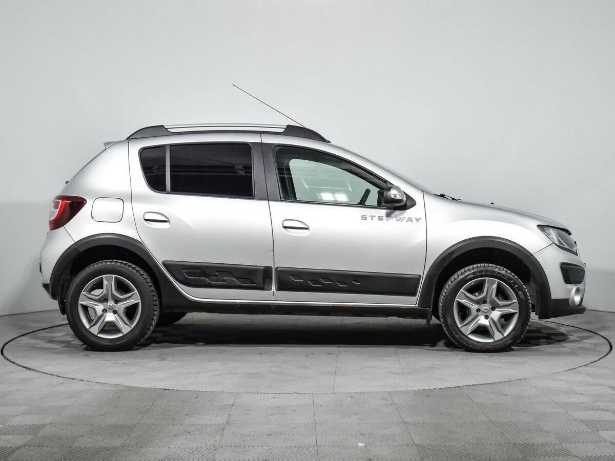 Renault Sandero Stepway, 2017 - 190 488 км. | Фото №4