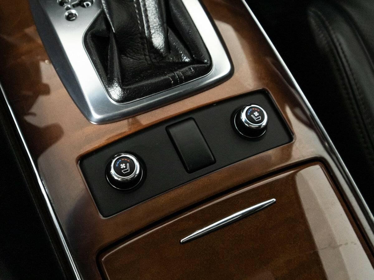 Infiniti QX70, 2016 Фото №25