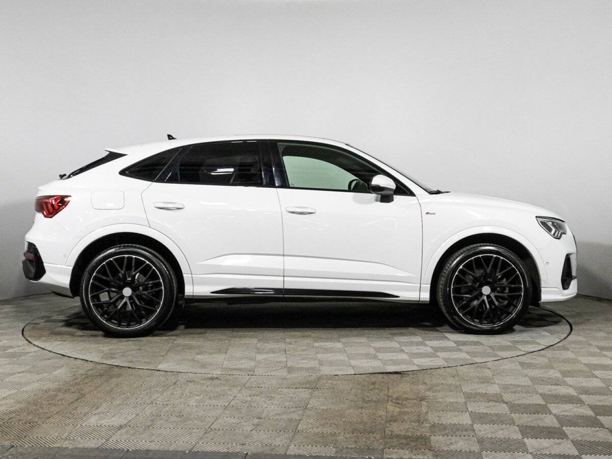 Audi Q3 Sportback 40 TFSI, 2020 - 64 905 км. | Фото №4