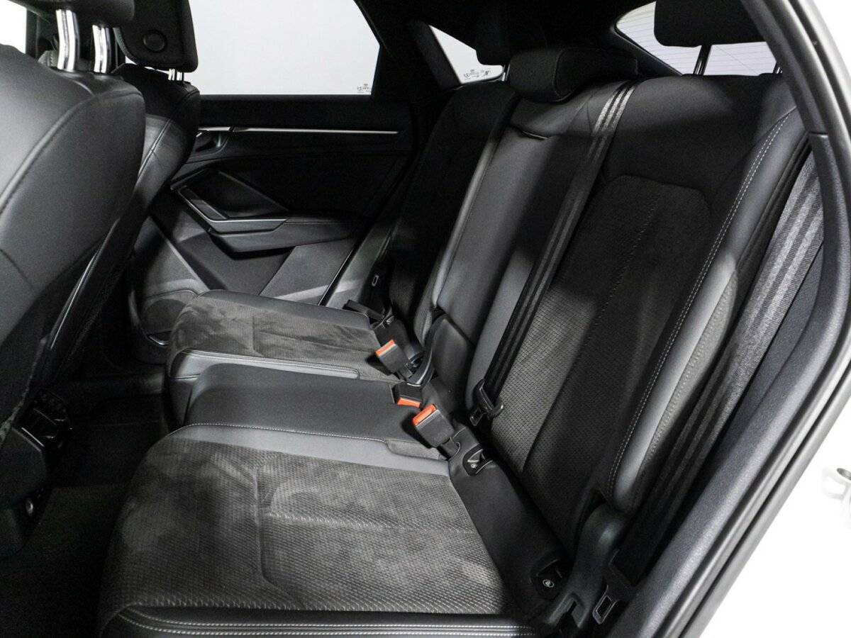 Audi Q3 Sportback 40 TFSI, 2020 Фото №10