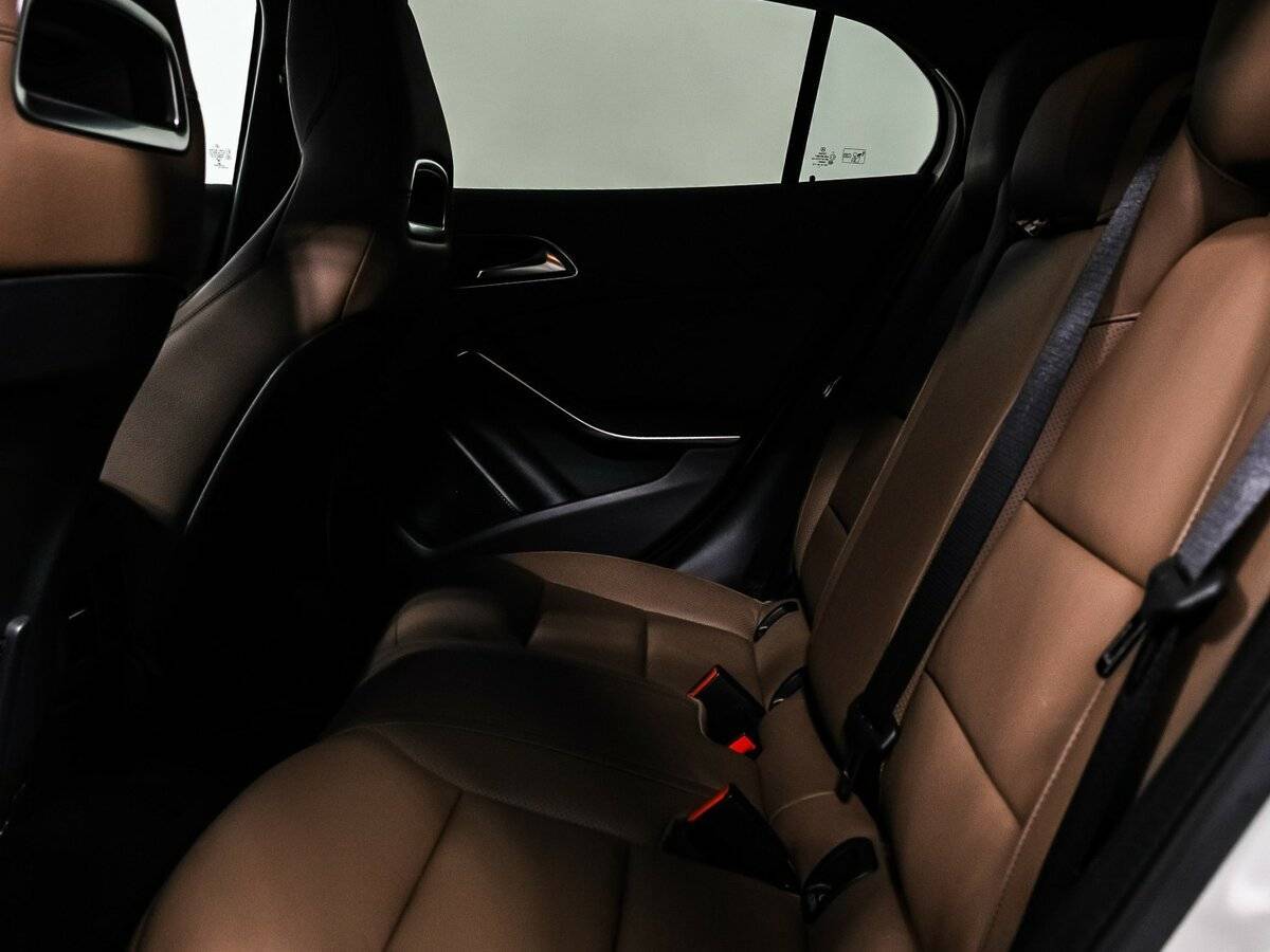 Mercedes-Benz GLA 250, 2018 Фото №12