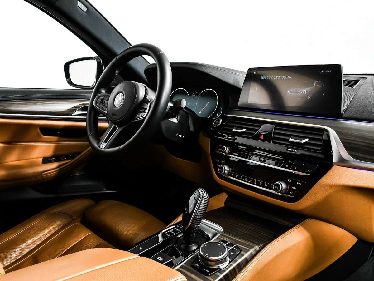 BMW 5 серии 530i xDrive, 2018 Фото №9
