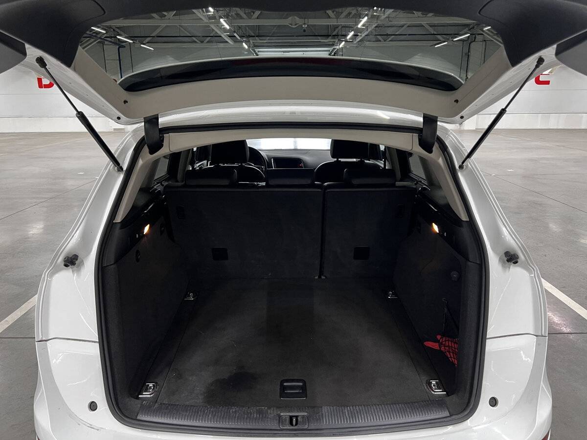 Audi Q5, 2010 Фото №10