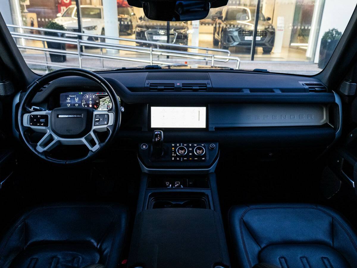 Land Rover Defender 110, 2021 Фото №10