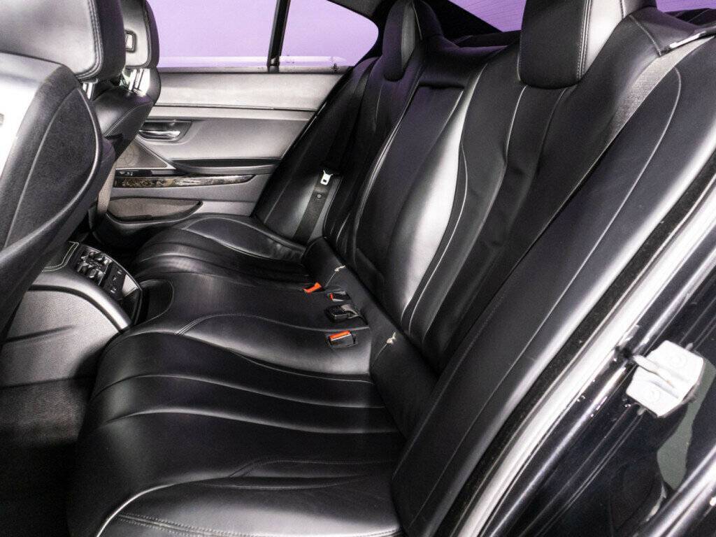 BMW 6 серии 640i xDrive, 2013 Фото №10