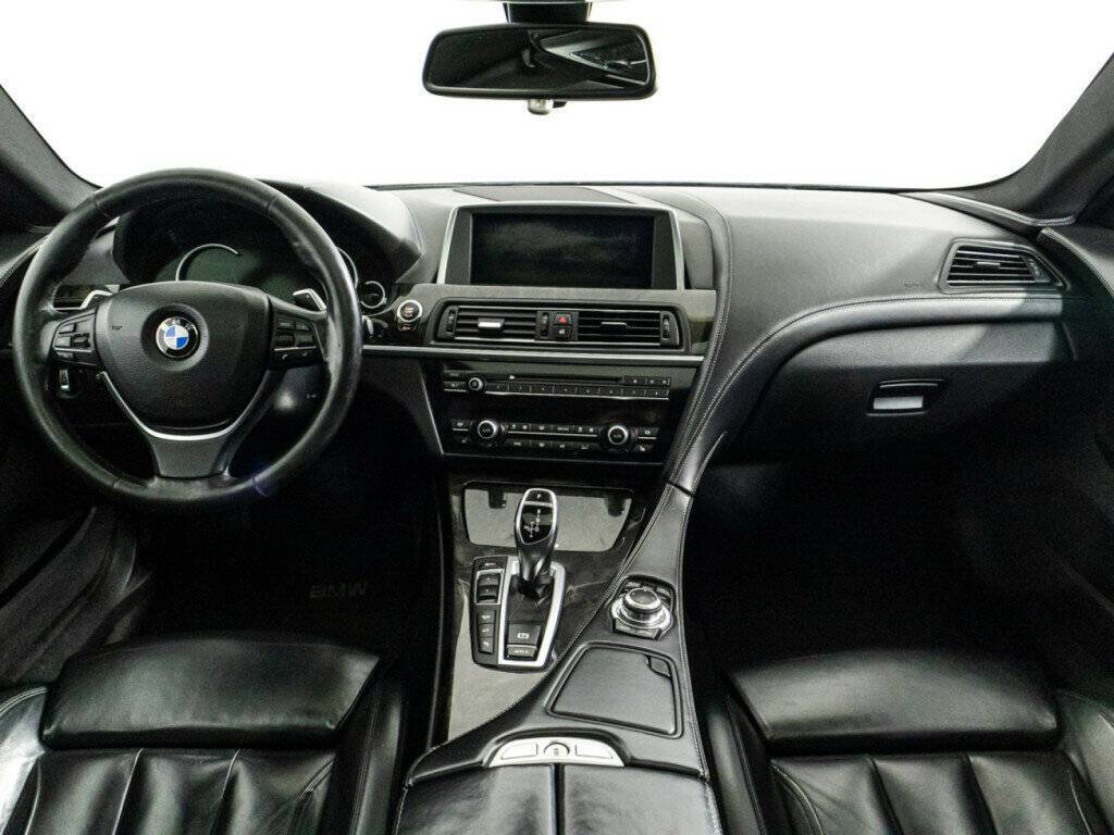 BMW 6 серии 640i xDrive, 2013 Фото №13