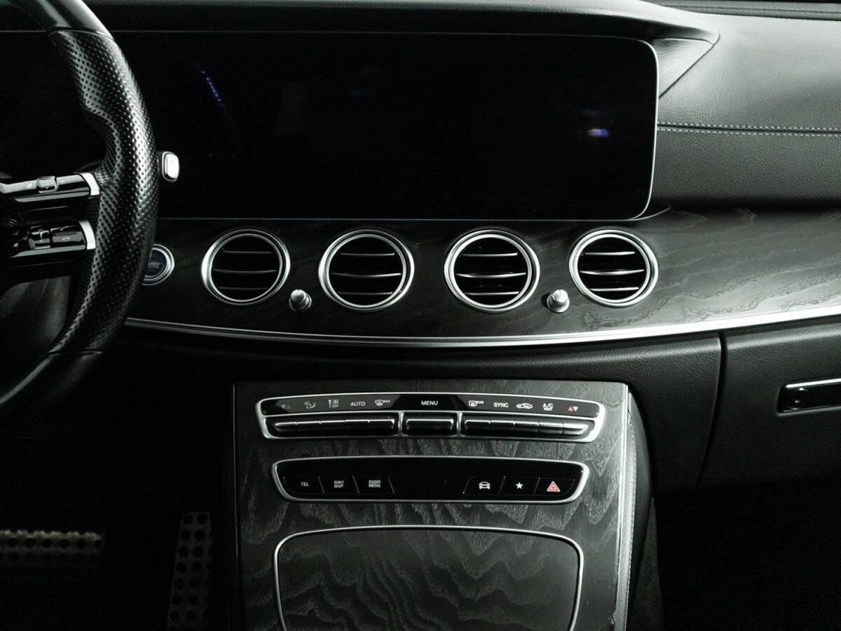 Mercedes-Benz E-Класс 200, 2021 Фото №14