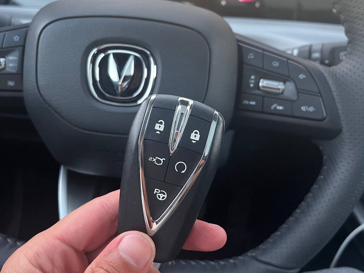 Changan UNI-T, 2023 Фото №9